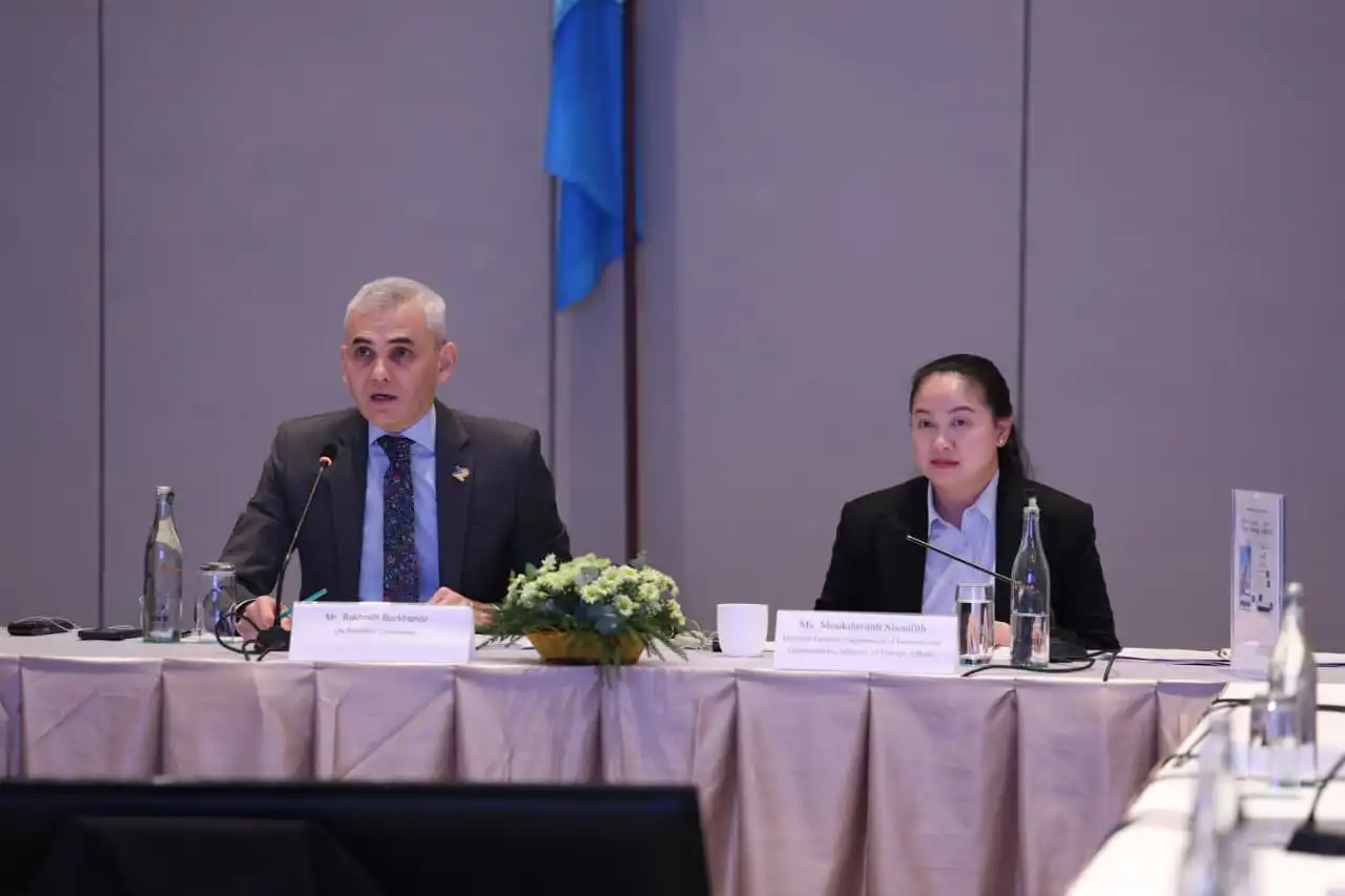 ກອງປະຊຸມປຶກສາຫາລືຫຼາຍຝ່າຍ ກ່ຽວກັບການປະເມີນຂອບການຮ່ວມມື 2022-2026 ແລະ ບົດວິເຄາະການຈັດຕັ້ງປະຕິບັດ ໃນ ສປປ ລາວ, ວັນທີ 14 ຕຸລາ 2025, ທີ່ ໂຮງແຮມ ອຳມາຣີ, ນະຄອນຫຼວງວຽງຈັນ