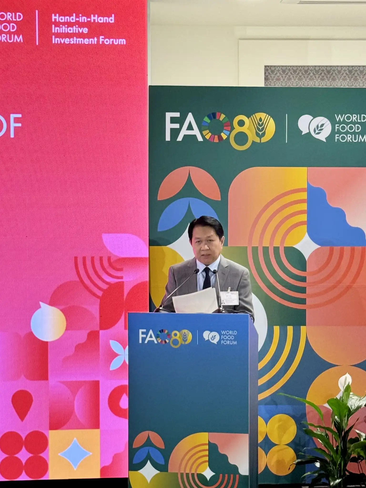 ຮອງລັດຖະມົນຕີກະຊວງການຕ່າງປະເທດ ເຂົ້າຮ່ວມເວທີປຶກສາຫາລື ກ່ຽວກັບ ຂໍ້ລິເລີ່ມວ່າດ້ວຍການຮ່ວມມື ແລະ ສົ່ງເສີມການລົງທຶນດ້ານກະສິກໍາ ໃນລະດັບສາກົນ